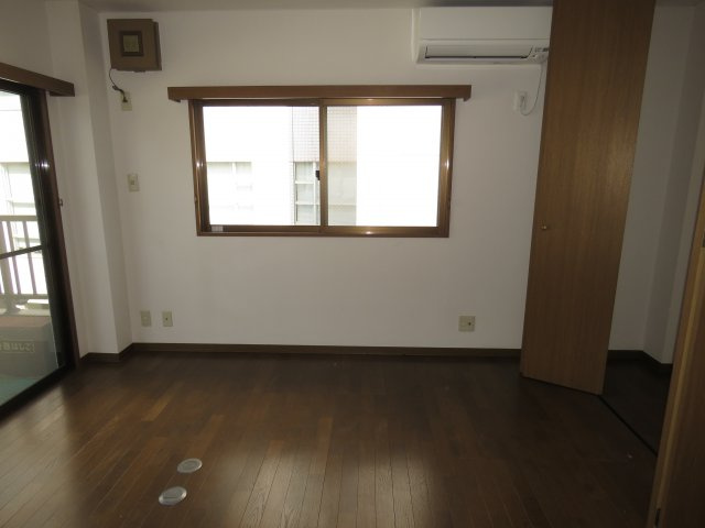 川越エムズビルの内装
