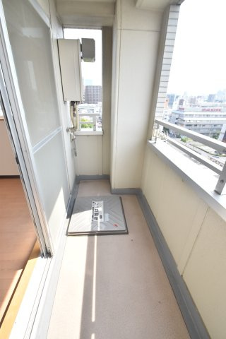 大阪市都島区都島中通１丁目の賃貸マンションのバルコニー