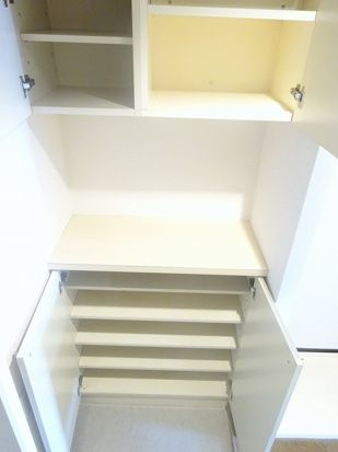 ダイホープラザ入谷の収納