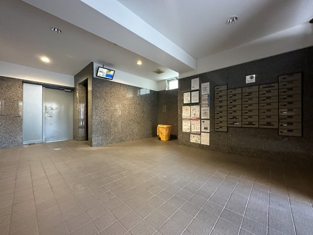 ダイホープラザ入谷のロビー