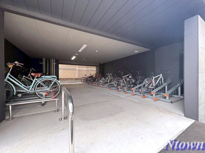 【駐車場】 | エステムコート名古屋ルノン | 駐車場に車を止められます