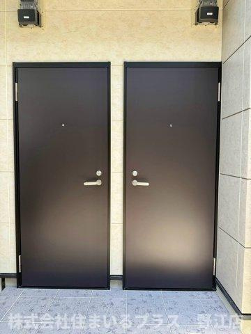 ラフィニール京橋の玄関