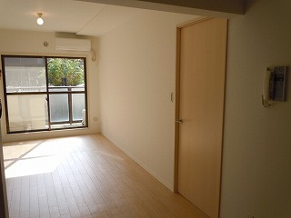 シティクレスト久地の居間・リビング