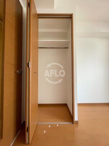 リーガル京町堀IIの収納|リーガル京町堀II　クローゼット