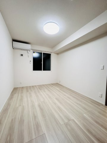 【寝室】