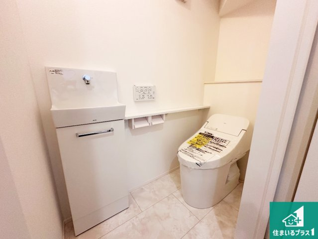 加古川市加古川町河原　新築一戸建てのトイレ|1・2階の2ヶ所にあるので、朝の忙しい時間の順番待ちもなく、深夜の利用にも大変便利です。