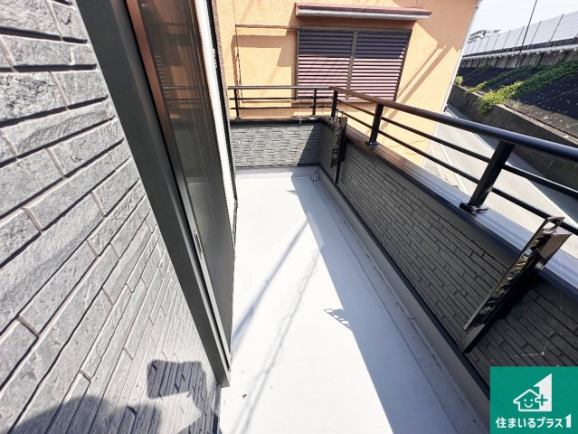 加古川市加古川町河原　新築一戸建てのバルコニー|ワイドバルコニーは洗濯物を干すスペースが広いのでご家族が多くても安心！