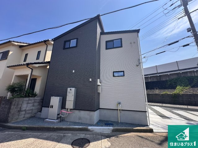 加古川市加古川町河原　新築一戸建ての外観|安心の10年保証！外観を美しく保ち、雨水で汚れを落とします！気になることがありましたら、お気軽にお問い合わせください！
