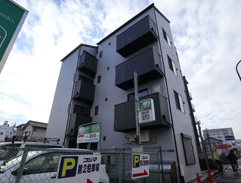 エクセラン北綾瀬の外観