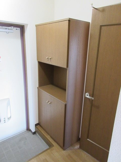 ヴィーヴルⅡ の玄関