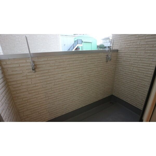 REGALEST南仙台のバルコニー