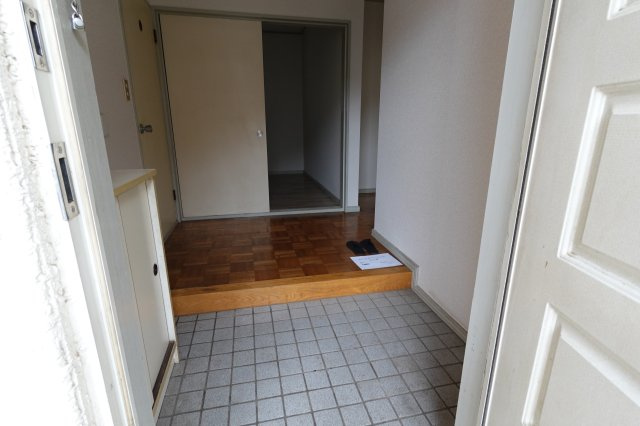 センチュリーコーポラスの玄関
