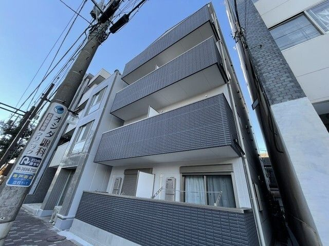 アリュール立石の外観