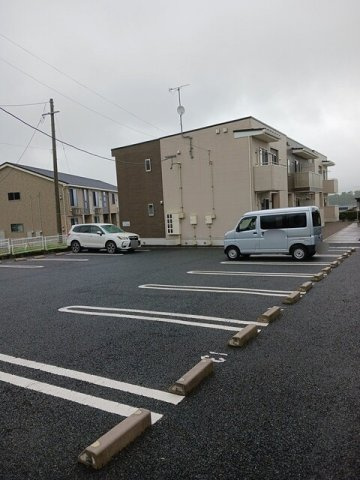 イーストヒルズ大崎Ｃの駐車場