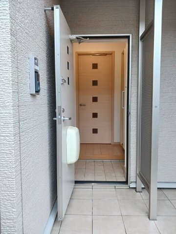 イーストヒルズ大崎Ｃの玄関