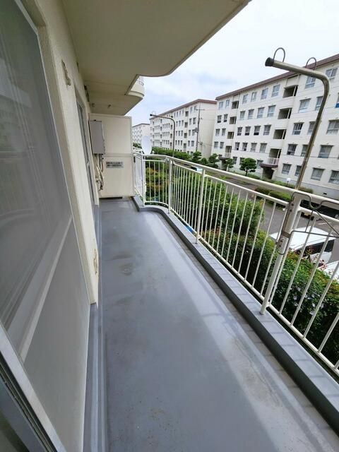 川越グリーンパークＫ1　中古マンション　2階のバルコニー