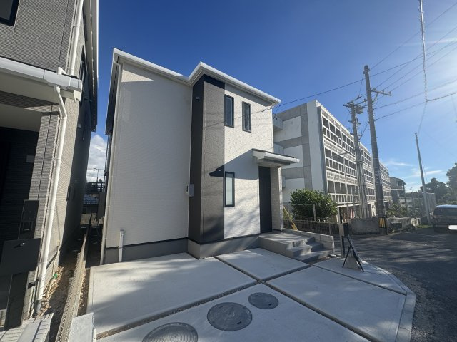 読谷村伊良皆（全2棟）ラストA号棟の外観|A号棟　並列駐車2台可♪