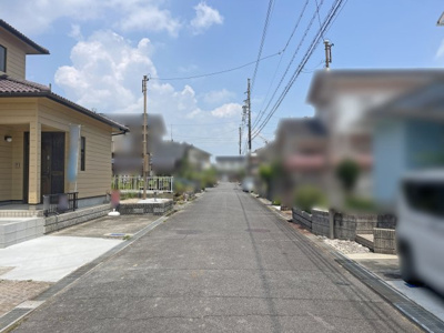 【前面道路含む現地写真】 | 四日市市桜花台２丁目 | 前面道路
