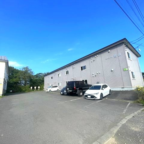 エトワール若山の駐車場