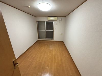 【洋室】 | 宝積壱番館