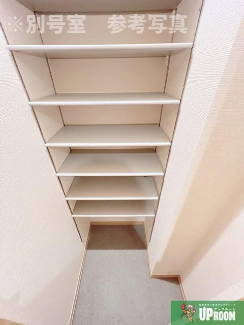 アンベリール堀の内の玄関