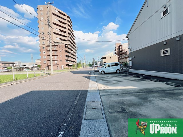 アンベリール堀の内の駐車場