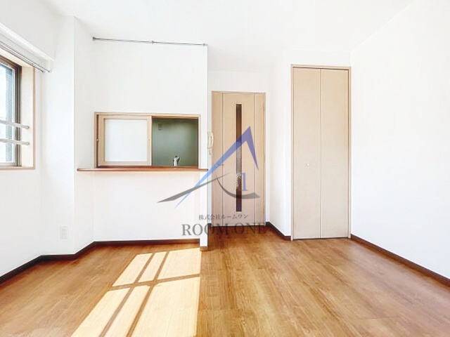 スカイコート神田壱番館の居間・リビング|洋室のお部屋です。