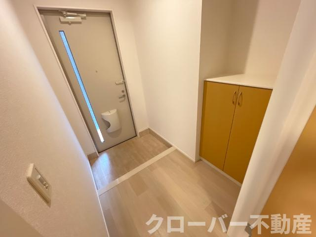 サンプレスの玄関|玄関