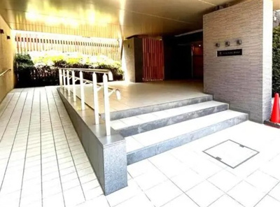 【エントランス】 | ザ・パークハウス横浜大口　D棟