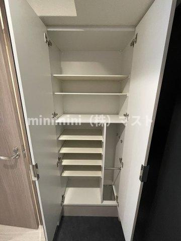 プレサンス四天王寺前夕陽ヶ丘ヴィリードの収納
