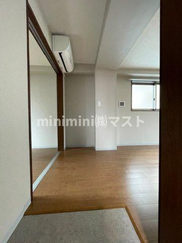 GraceMaisonTanimachi6の玄関
