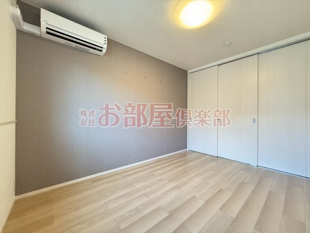 メゾン・ヴィラージュ　Ⅱ番館の洋室|個人の部屋や寝室として使える洋室です