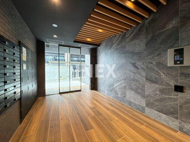 横浜市磯子区磯子３丁目の賃貸マンションのロビー