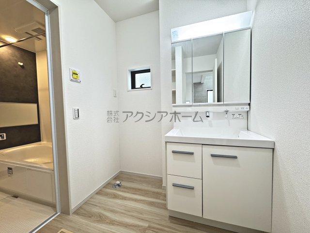 東村山市富士見町3丁目・全2棟　新築一戸建　2号棟の独立洗面台