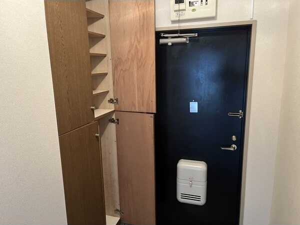 エクセルメゾンAの玄関