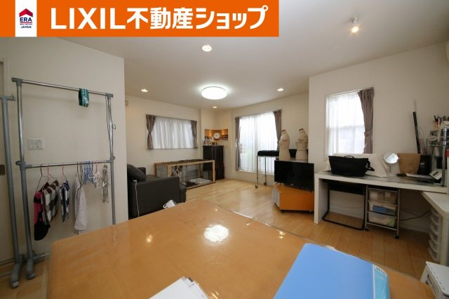 川口市小谷場中古住宅の居間・リビング|２階LDK