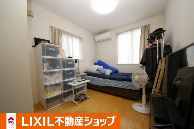 川口市小谷場中古住宅の洋室|３階洋室5.4帖