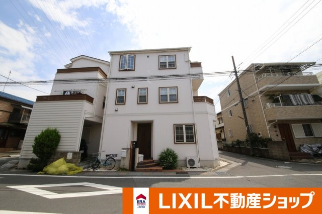 川口市小谷場中古住宅の前面道路含む現地写真