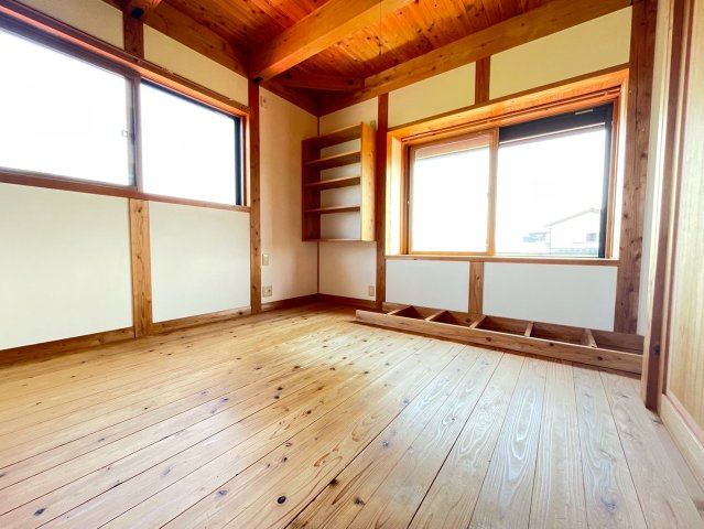 長生郡一宮町一宮　中古戸建の洋室|2026年7月31日撮影