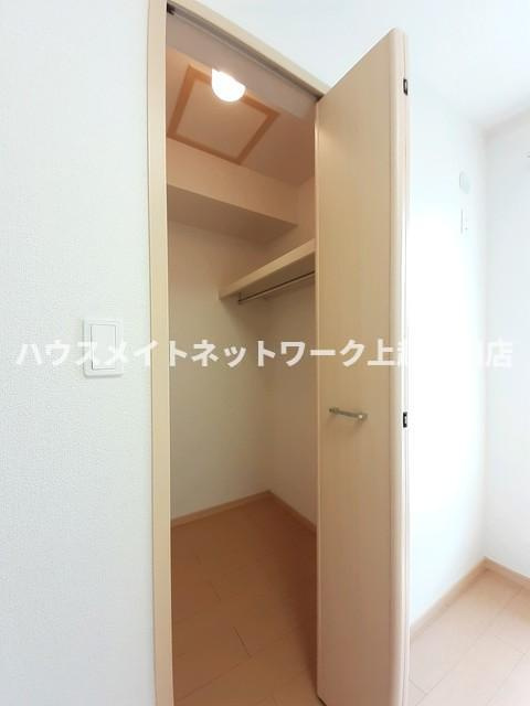 ヴィア　シエロの収納|ウォークインクローゼット