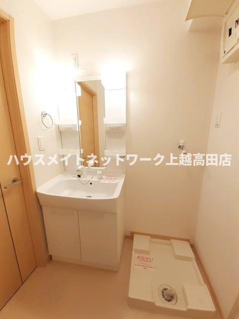 ヴィア　シエロの独立洗面台|洗髪洗面化粧台