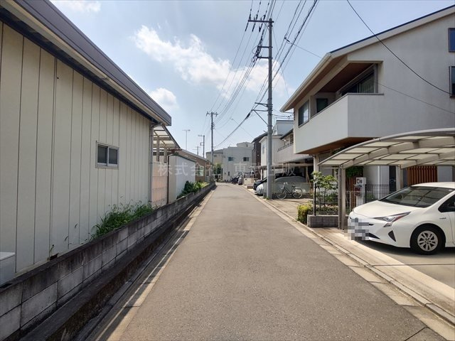 【前面道路含む現地写真】の画像