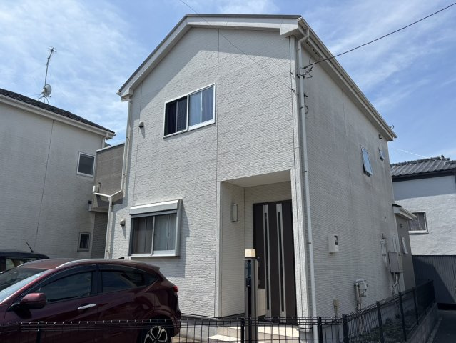野田市宮崎　中古戸建　平成26年築の外観|白を基調とした明るい印象を受ける外観です！					
