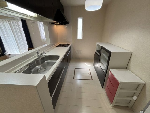 野田市宮崎　中古戸建　平成26年築のキッチン|幅広く使いやすいキッチン
