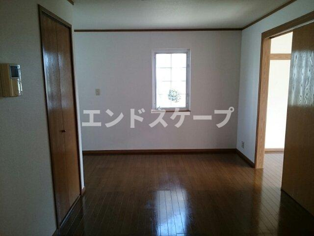 エミール　Ⅰの居間・リビング|高崎、前橋のお部屋探しはエンドスケープまで！お客様の理想お聞かせ下さい♪