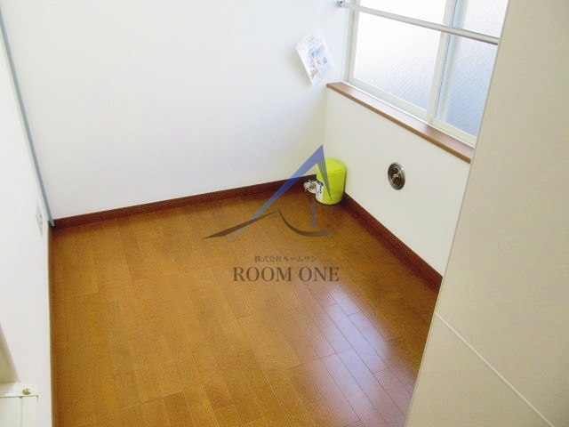グレースミーナ の居間・リビング|洋室のお部屋です。