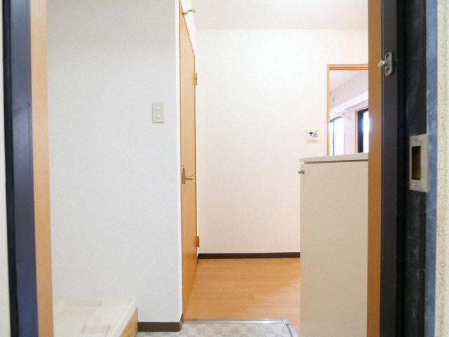 大阪市中央区島之内１丁目の賃貸マンションの玄関