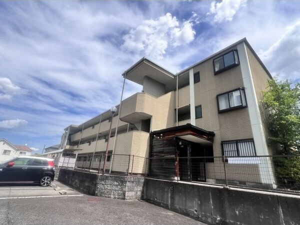 GRANDHILLS KAMINOKURAの外観