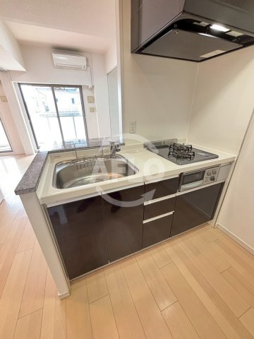 エステムコート難波サウスプレイスⅢラ・パーク　大国小学校区のキッチン|エステムコート難波サウスプレイスⅢラ・パーク　キッチン