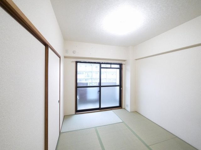 サンプラザ郡山の和室